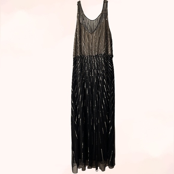 JKARA Black & Silver Beaded GownSize 16Formal Evening Dress
